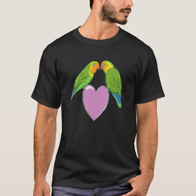 Love birds på ett hjärta t shirt (Framsida)