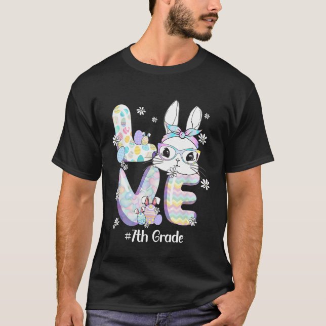 Love Easter 7th Grade Teacher Bunny Cute Face Happ T Shirt (Framsida)