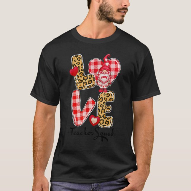 Love Gnome Valentines Day Red Buffalo Plaid Leopar T Shirt (Framsida)