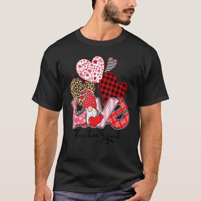 Love Gnome Valentines Day Red Buffalo Plaid Leopar T Shirt (Framsida)