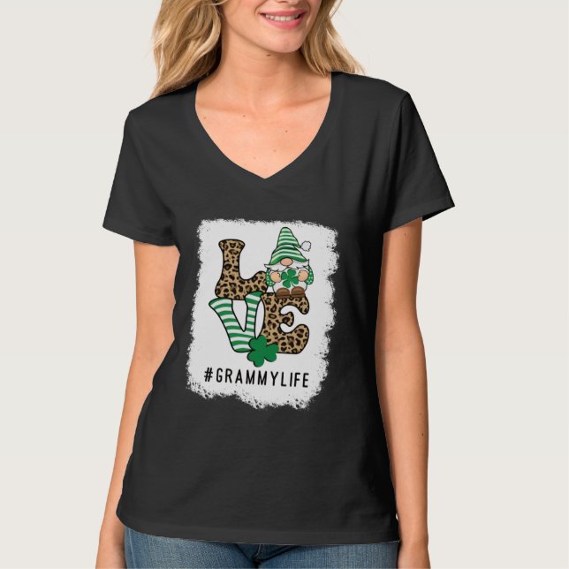LOVE Grammy Life Gnome  St Patrick s Day Lucky Sha T Shirt (Framsida)