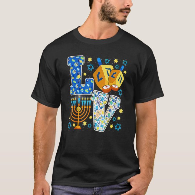 LOVE Hanukkah Chanukah Decorations Dreidel Menorah T Shirt (Framsida)