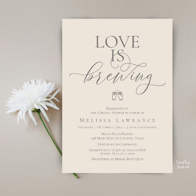 Love Is Brewing Bridal Shower | Elegant Script Inbjudningar (Love Is Brewing Bridal Shower | Elegant Script Invitation Card in Grey Cream)