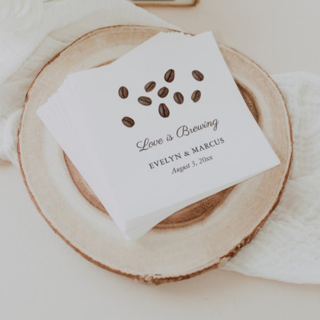 Love Is Brewing Coffee Co-ed Bröllopsfest Pappersservett (Love is brewing coffee beans themed couples wedding shower napkins)