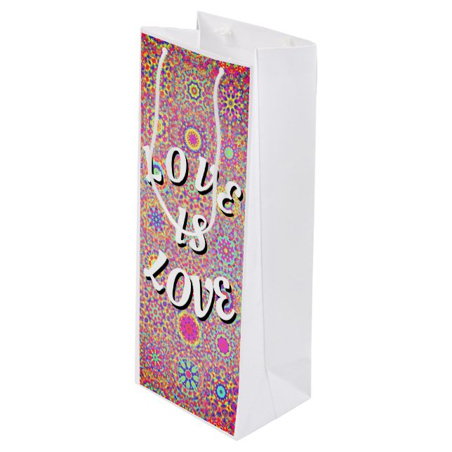 Love Is Love Pride  (Framsidan Vinklad)