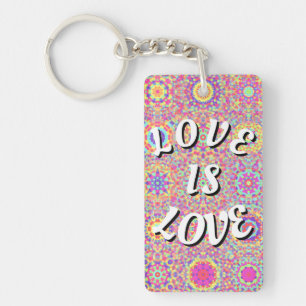 Love Is Love Pride-nyckelring