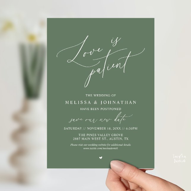 “Love Is Patient” Bröllop Ändring av datum tillkän Inbjudningar (“Love Is Patient” Wedding Postpone Announcement Date Change Card in Sage Green)