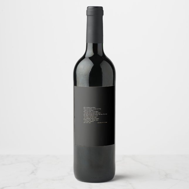 Love Is Patient Simple Inspirational Design  Vinflaska Etikett (Framsida)