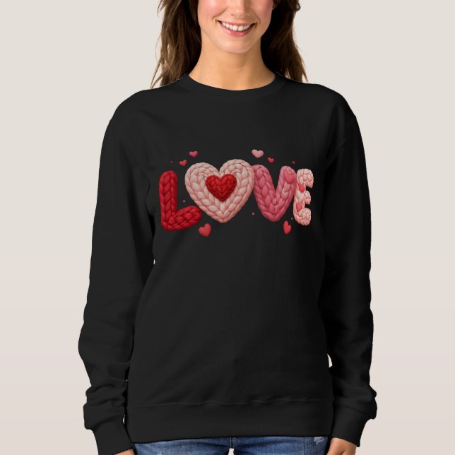 LOVE Knit Heart Sweatshirt – Cozy Romantic Valenti T Shirt (Framsida)