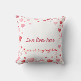Love lives here Pink and Red hearts - Personalized Kudde