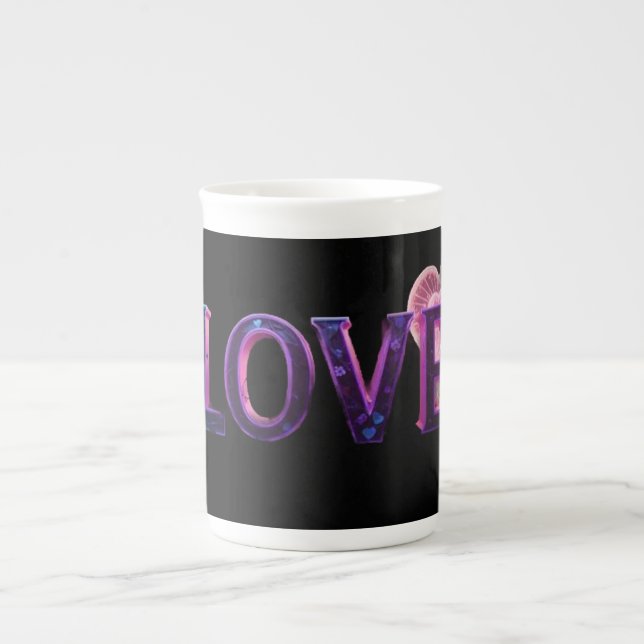 “LOVE”-mugg med en djärv, konstnärlig design Benporslin Mugg (Framsidan)