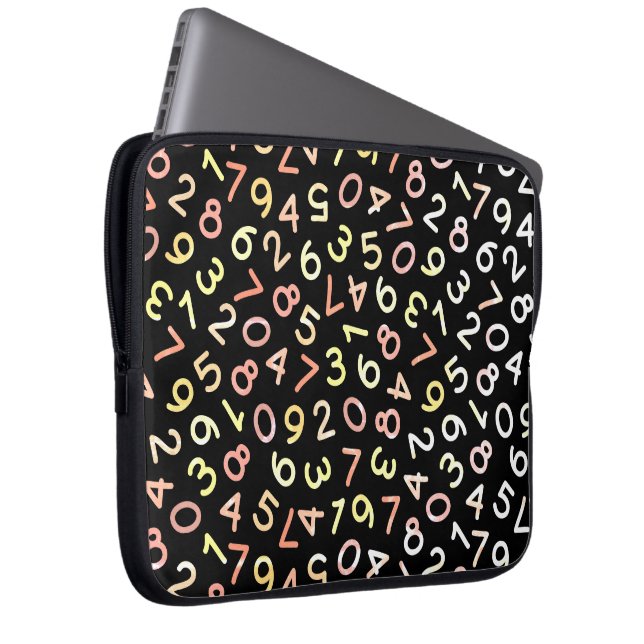 LOVE OF NUMBERS LAPTOP FODRAL (Framsidan Höger)