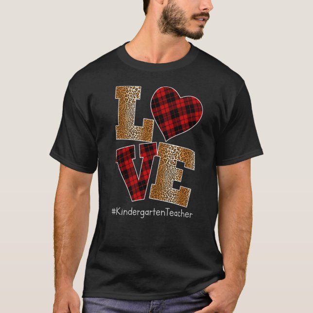 LOVE Plaid Red Leopard Kindergarten Teacher Valent T Shirt (Framsida)