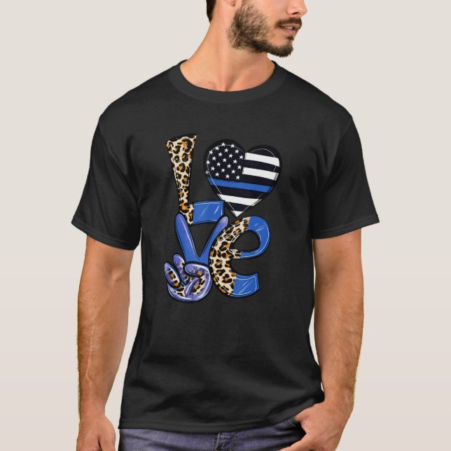 LOVE Police Officer Leopard US Flag Heart Valentin T Shirt (Framsida)