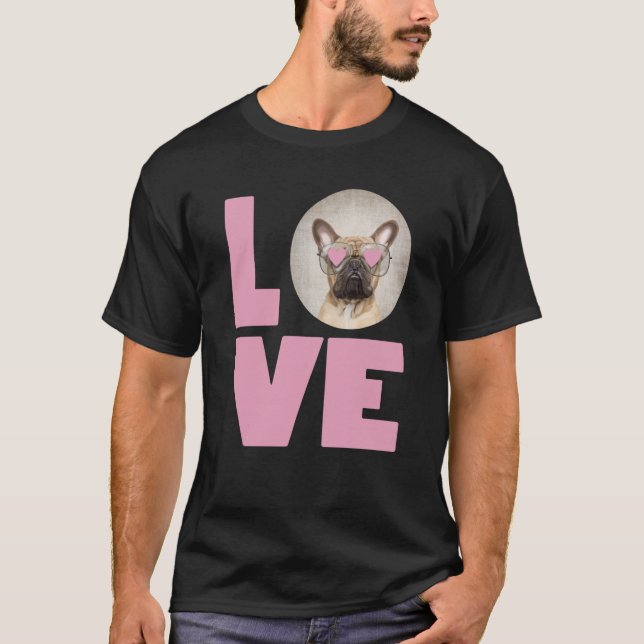 LOVE Pug wearing Heart Glasses Cute Pug Valentines T Shirt (Framsida)