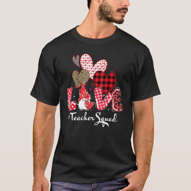 Love Teacher Squad Gnome Hearts Valentines Gnome T T Shirt (Framsida)