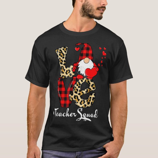 Love Teacher Squad Gnome Hearts Valentines Gnome T T Shirt (Framsida)