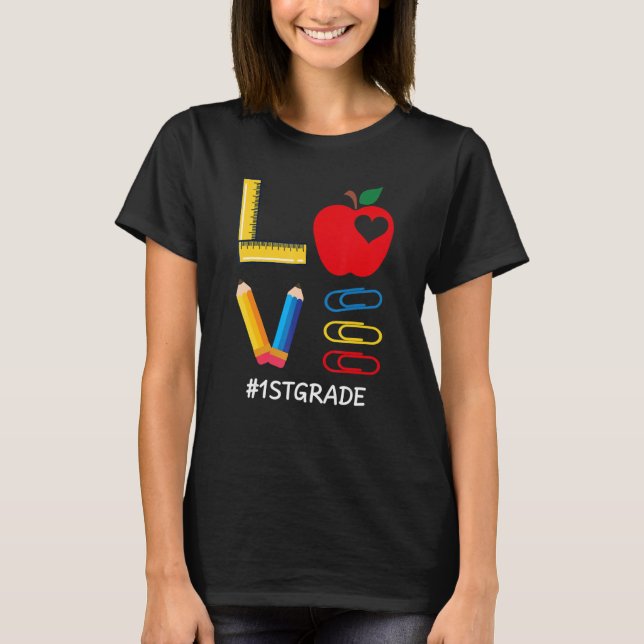 LOVE Valentines Day Apple Crayon 1st Grade Teacher T Shirt (Framsida)