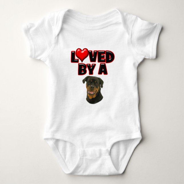 Loved by a Rottweiler Tee (Framsida)