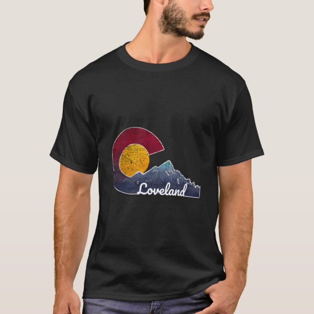 Loveland Colorado With Flag Themed Scenery T Shirt (Framsida)