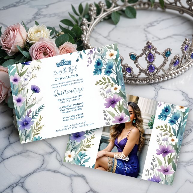Lovely Sweet Floral Garland Spanish Photo Mis XV I Inbjudningar (Spanish Charming Sweet Floral Garland Spanish Photo Mis XV Años Teal & Lilac Invitations Cards.)