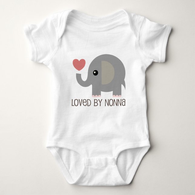Loven av Nonna Heart Elephant T-shirt (Framsida)