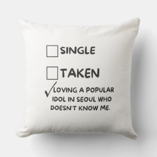 Loving a popular idol in Seoul” Printed Oversized Kudde