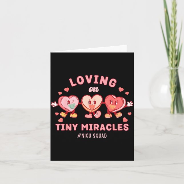 Loving On Tiny Miracles Nicu Squad Valentines Neon Kort (Framsida)