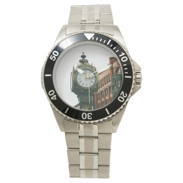 Lowell MA Page's klocka på ett armbandsur (Framsida)