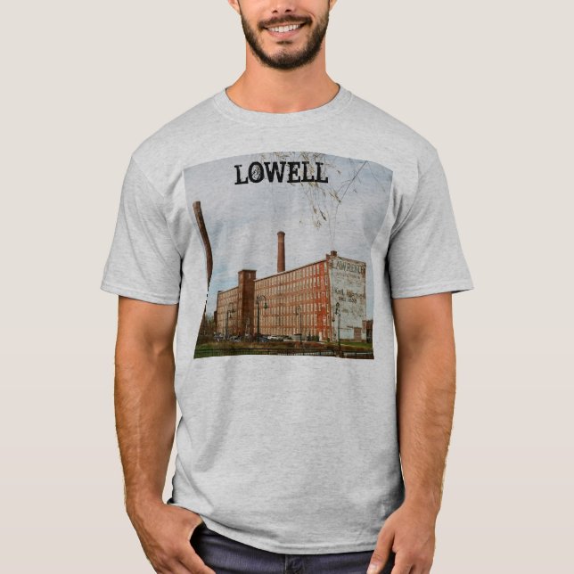 Lowell Massachusetts Mill Byggnad T Shirt (Framsida)