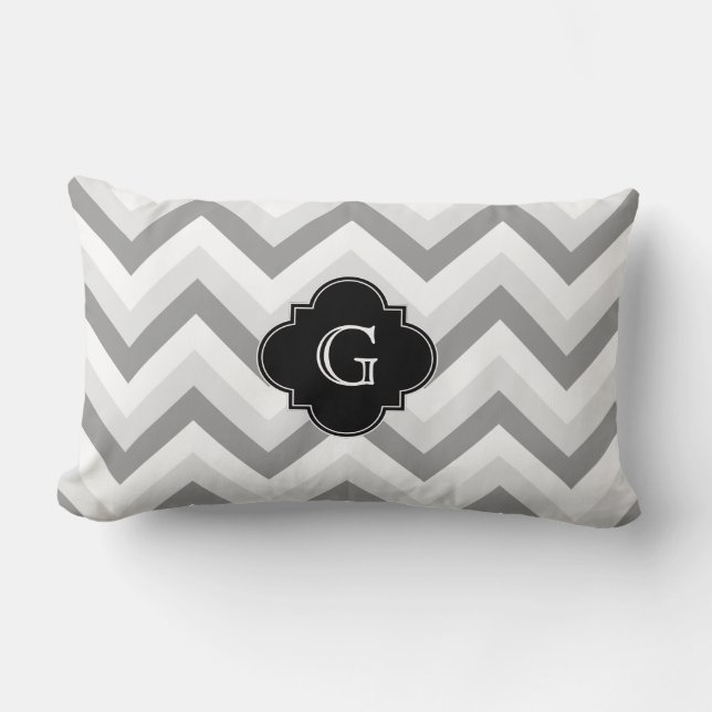 Lt 2 Grått White Chevron Black Monogram Lumbarkudde (Framsida)