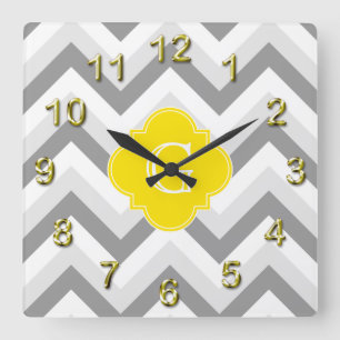 Lt 2 Grått White Chevron Gult Monogram Fyrkantig Klocka