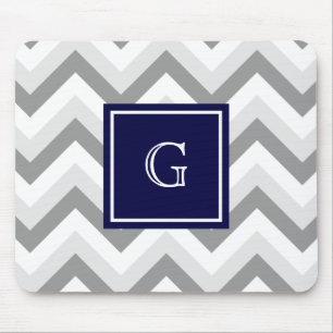 Lt 2 Grått White Chevron SQ Navy Monogram Musmatta