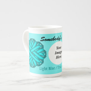 Lt Blue/Teal Flower Ribbon Tmpl av Kenneth Yoncich Benporslin Mugg