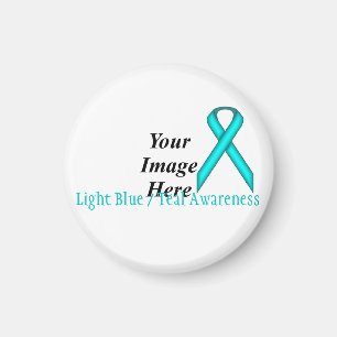 Lt Blue / Teal Standard Ribbon av Kenneth Yoncich Magnet