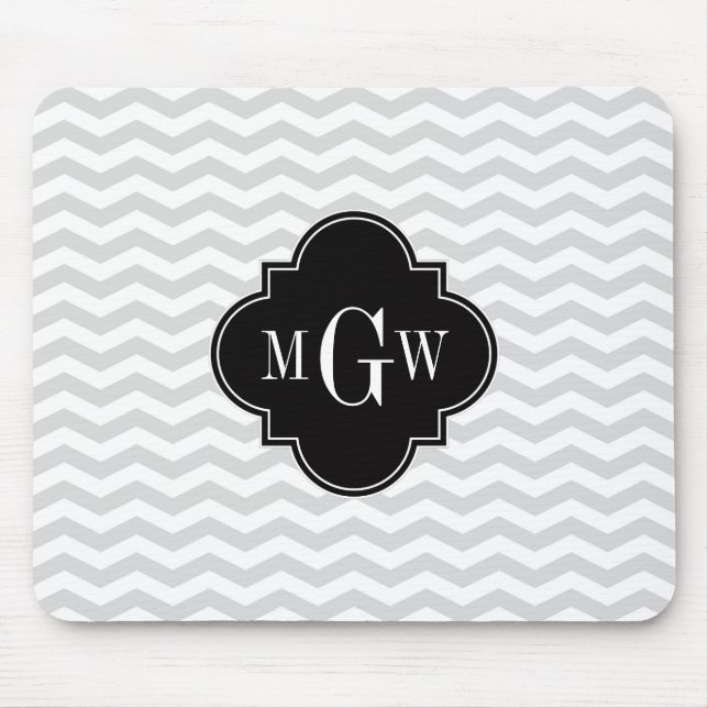 Lt Grått Wht Chevron Black Quatrefoil 3 Monogram T Musmatta (Framsidan)
