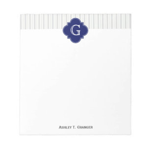 Lt Grått Wht Uneven Rand Navy Quatrefoil Monogram Anteckningsblock