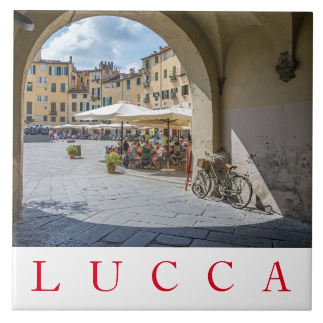 Lucca Piazza Anfiteatro visar keramiskt plattor Kakelplatta (Framsidan)