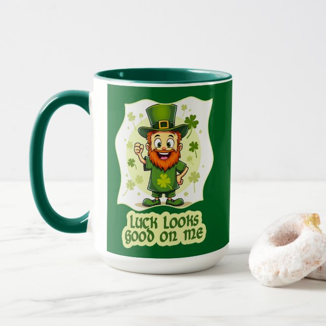 Luck Looks Good on Me St Patrick’s Day - caneca Mugg (Med munk)
