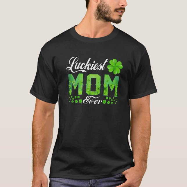 Luckiest Mamma som alltid matchar Familjegler Sain T Shirt (Framsida)