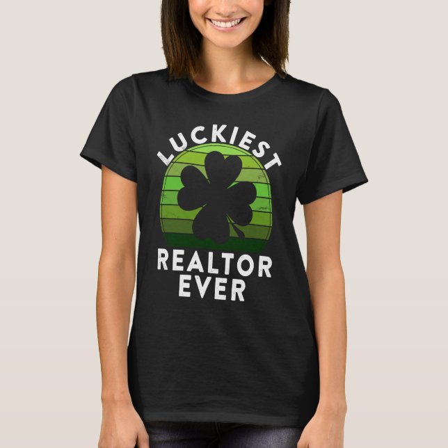 Luckiest Realtor Ever  Shamrock Sunset St Patricks T Shirt (Framsida)