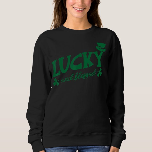 Lucky and Blsed Irish Funny St patrick's day Hol T Shirt (Framsida)
