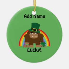 Lucky Bigfoot Leprechaun Julgransprydnad Keramik