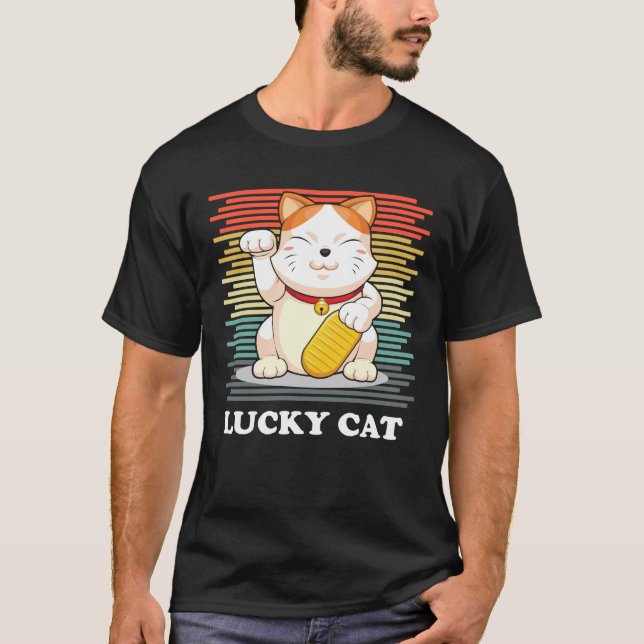 Lucky Cat - Maneki Neko T Shirt (Framsida)