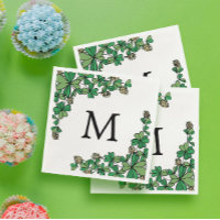 Lucky Charm Klöver White Flowers Monogram
