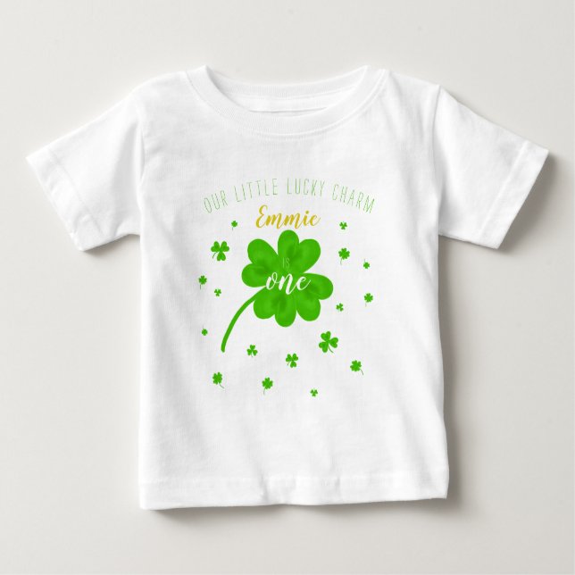 Lucky Charm Shamrock St. Patricks Day Birthday T Shirt (Framsida)