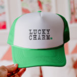 Lucky Charm St patricks day Lucky Klöver Keps<br><div class="desc">Firar St. Patrick's Day i stil med den här Lucky Charm T-shirt! Designad med ett vintage-inspirerat skrivmaskin-teckensnitt och en subtil skamrock är passande-garantin perfekt för festliga konfektioner,  avslappnad bära eller layering. Det är idealiskt för att sprida lyckliga vibes och irländskt pride.</div>