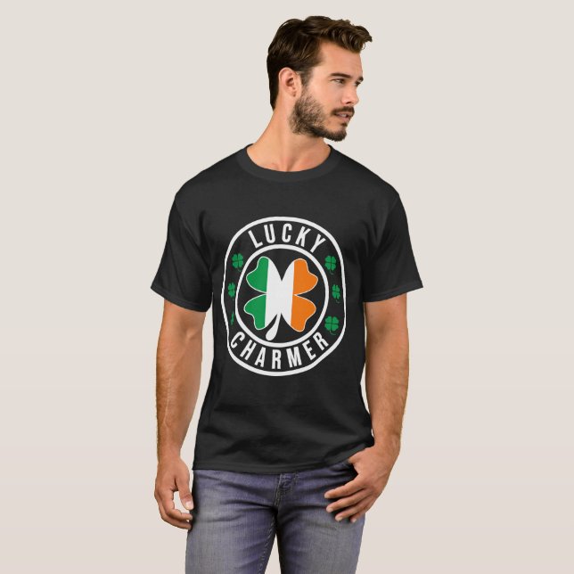 Lucky Charmer Irländsk Flagga Shamrock T-shirt (Hel framsida)
