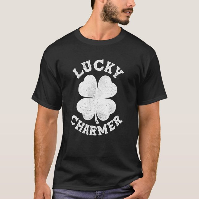 Lucky Charmer Lucky Klöver St patrick's day Manar  T Shirt (Framsida)