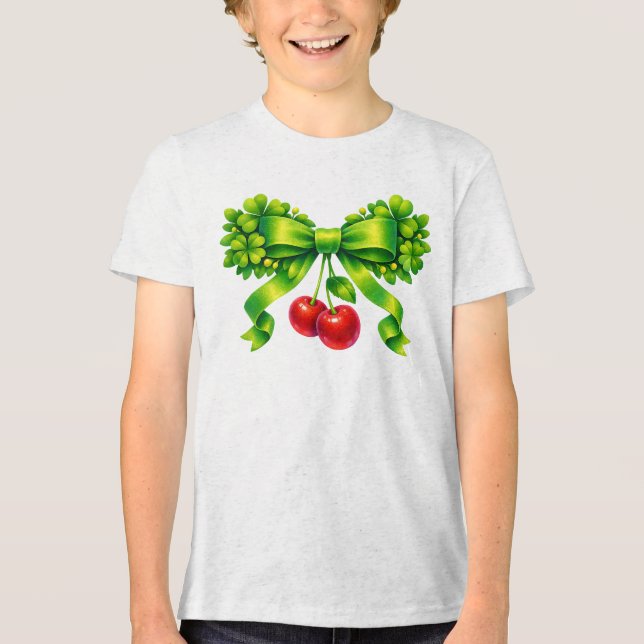 Lucky Clover Bow with Cherries Green Design T Shirt (Framsida)